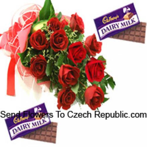 11 Schöne rote Rosen mit Cadbury-Schokolade